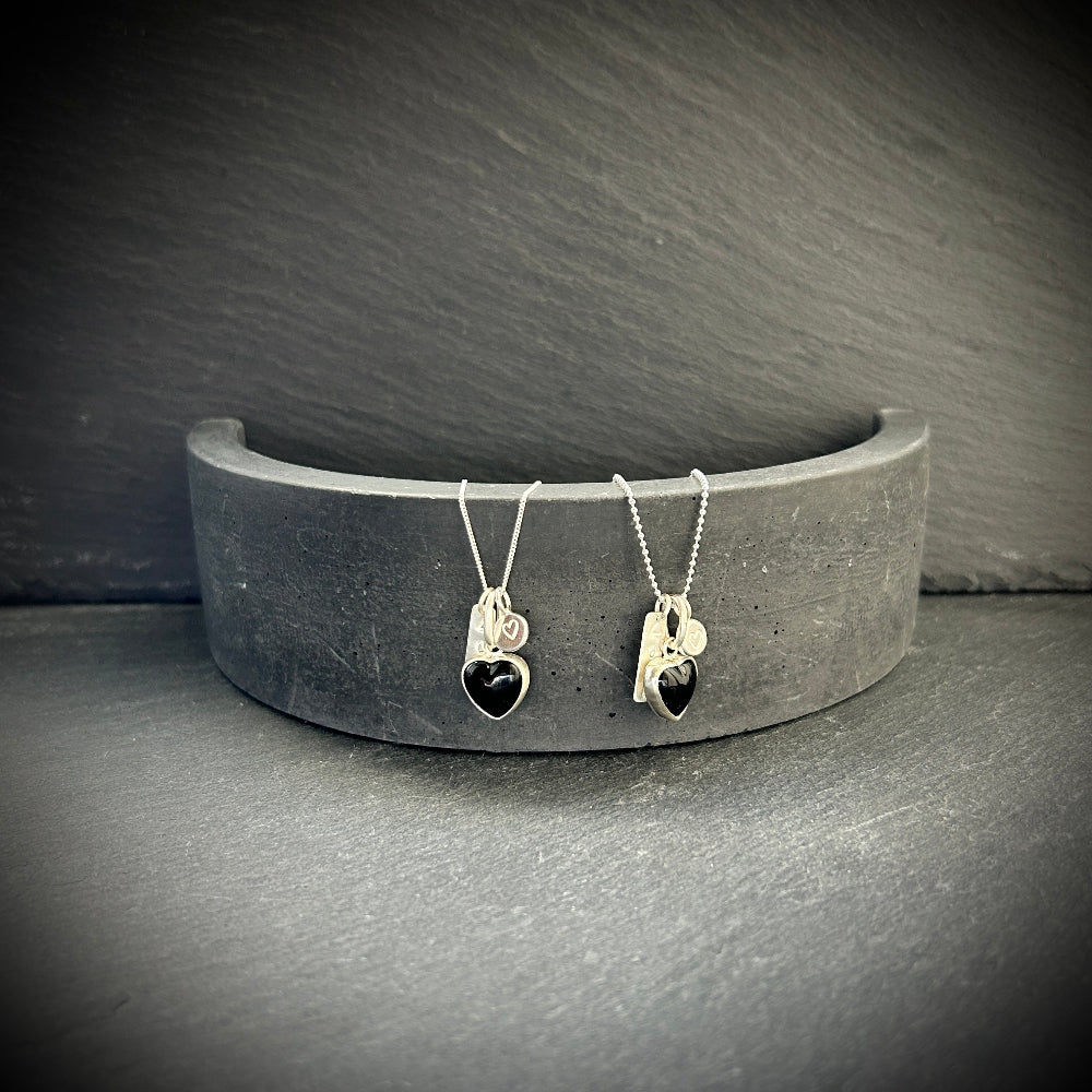 Black heart necklace