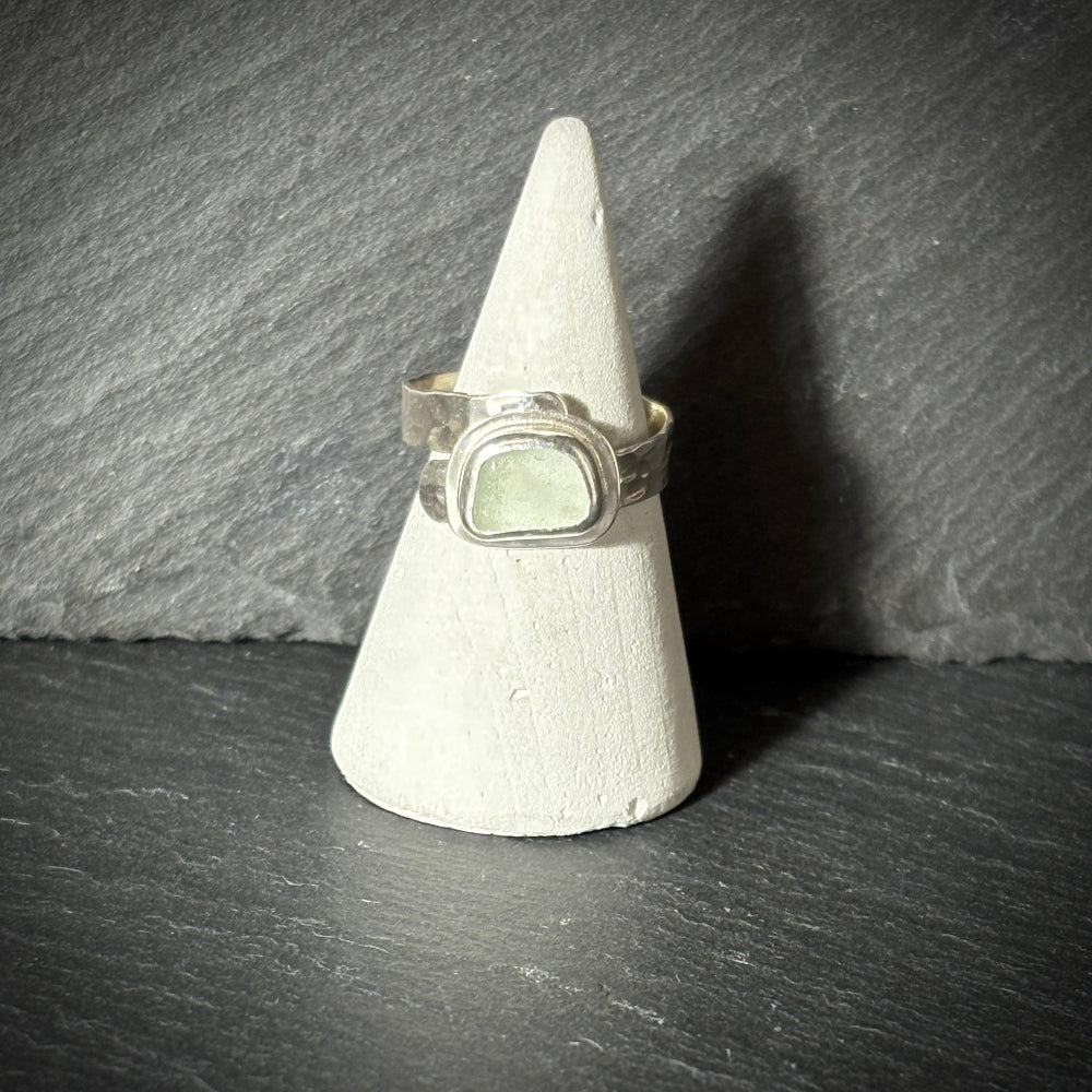 white_adjustable_sterling_silver_ring